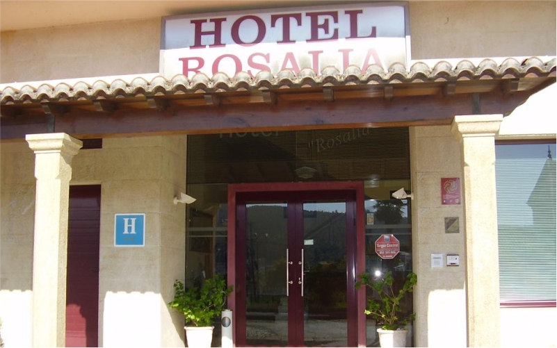 Fachada del Hotel Rosalía
